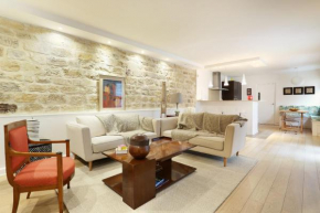 Sublime appartement Champs Elysees ( Chaillot)